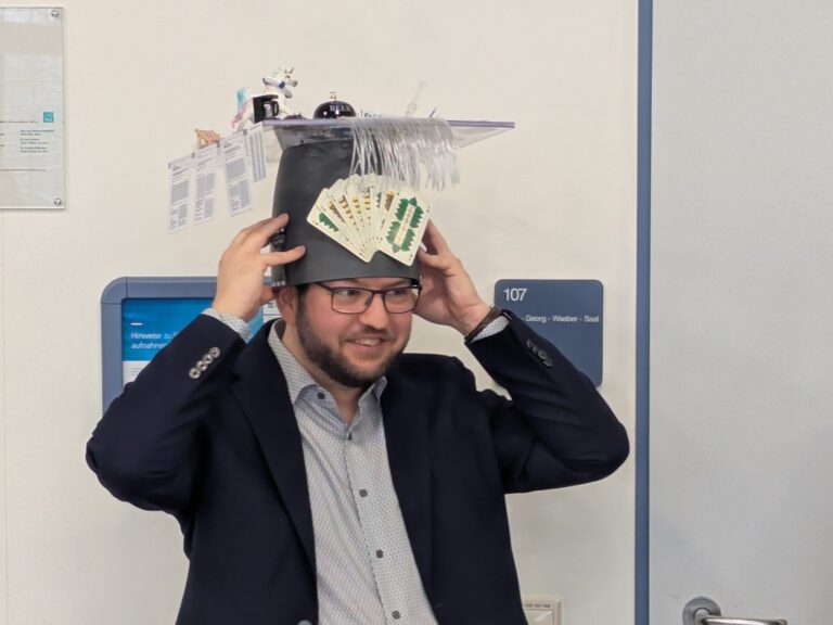 Erfolgreiche Promotionsprüfung von Julius Marhenke